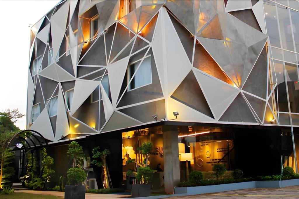 Couleur Hotel Cengkareng Jakarta Kültér fotó