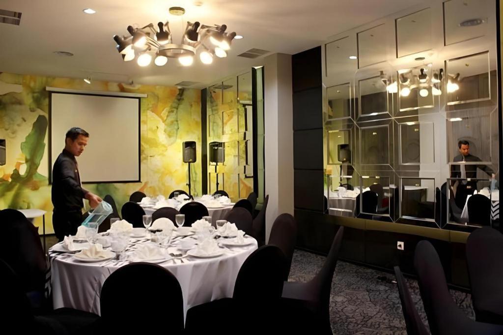 Couleur Hotel Cengkareng Jakarta Kültér fotó